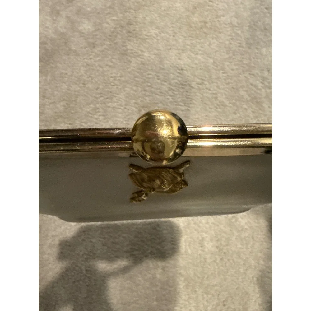 ~50s-60s Saber‎ White Leather Handbag Gold Knight Helmet Sword Emblem Frame